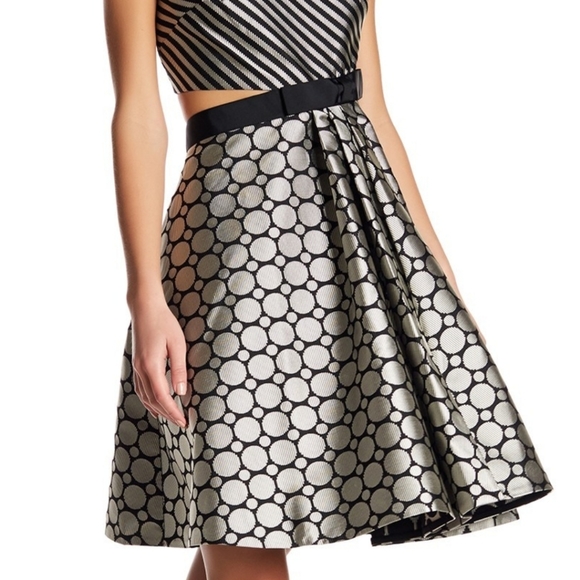 🍒NWT🍒 TED BAKER CUT OUT COCKTAIL DRESS - Picture 8 of 8